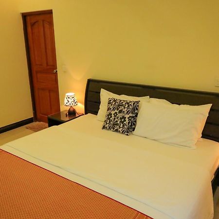 Charming Holiday Lodge- Addu Atoll Meedhoo, Maldives Exterior photo