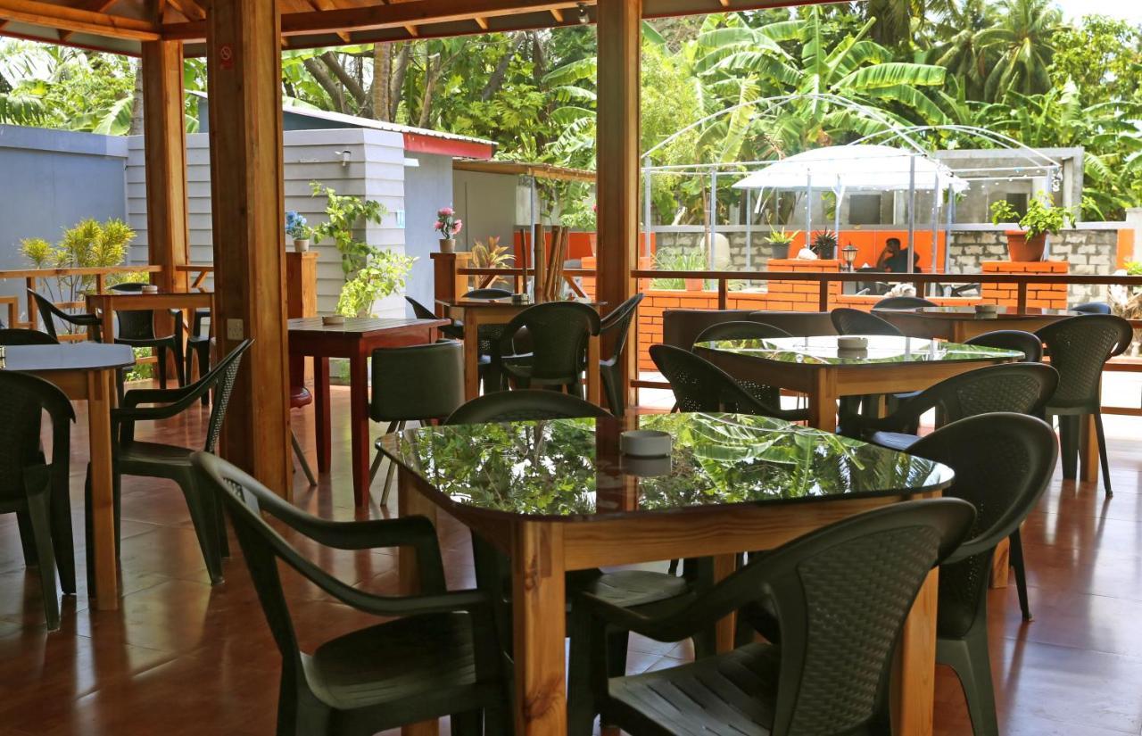 Charming Holiday Lodge- Addu Atoll Meedhoo, Maldives Exterior photo
